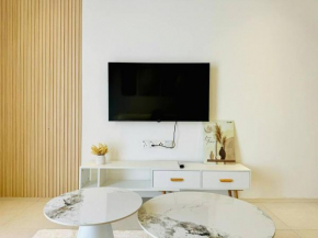 The Muji Glen3R2B with Netflix, 6pax YPM112